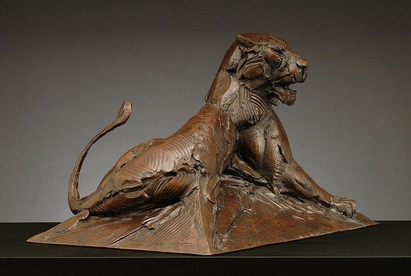 Dylan Lewis, Resting Lion (S192)
bronze