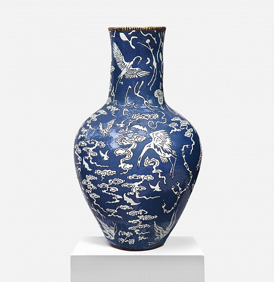 Lucinda Mudge, Qianlong Inspired Vase in Blue and White
ceramic with gold lustre